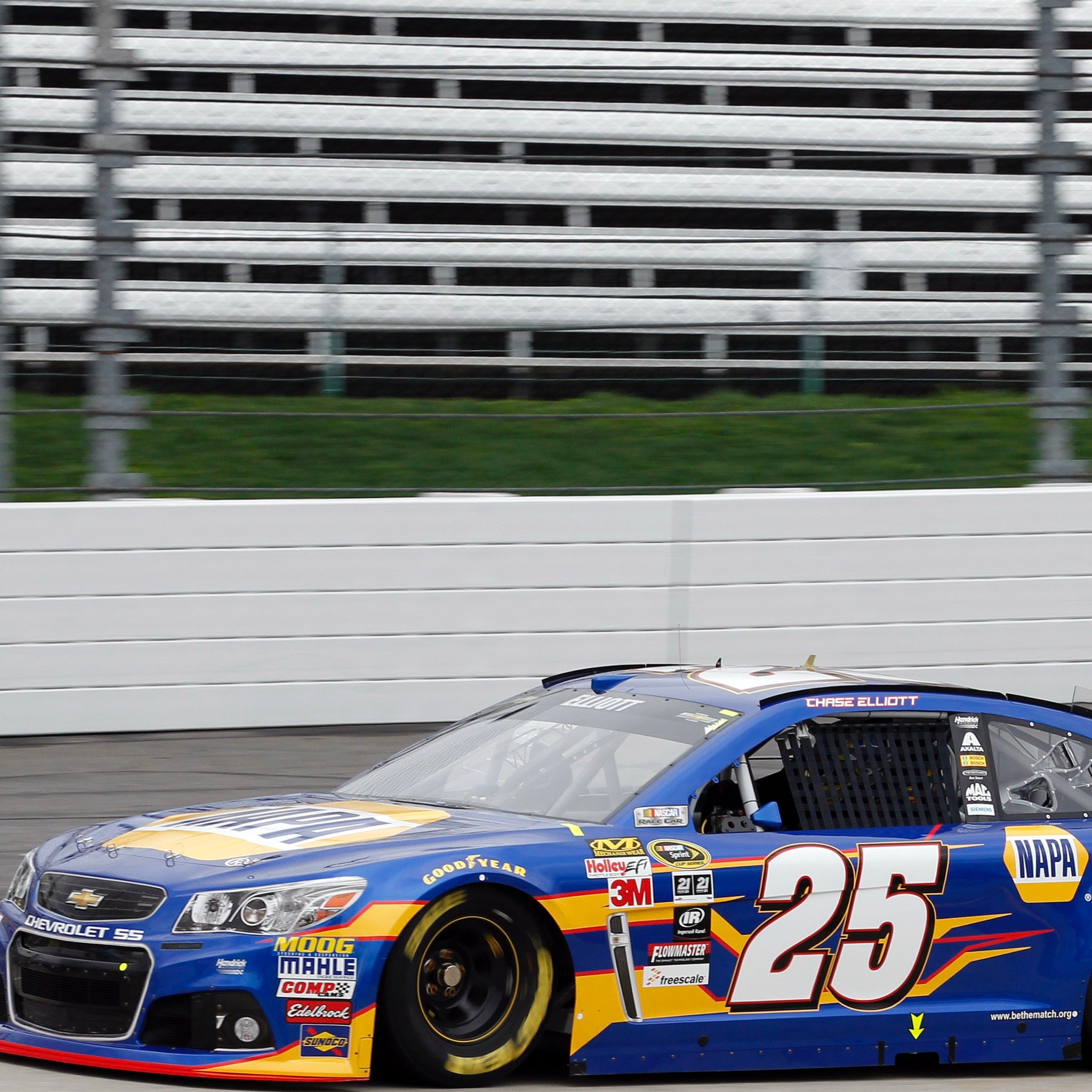 Chase Elliott #9 2025 NAPA White 1:24 HO Die-Cast | Hendrick Store - Foto 5